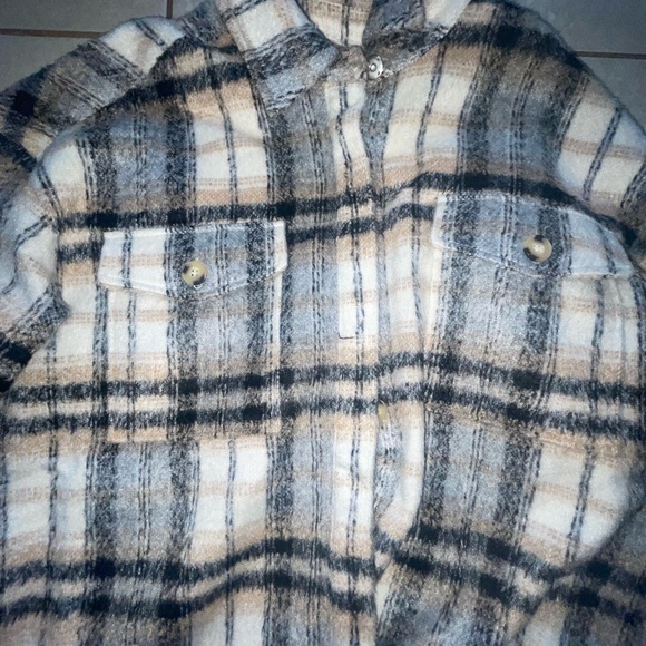 Brand New Good American heavy flannel/jacket. Size 1/2 that is a S/M - Picture 7 of 9